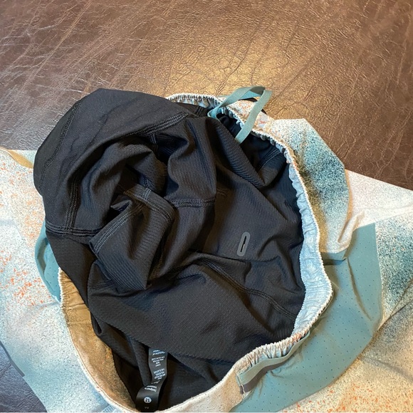 Mens Lululemon Multicolor Green Orange Lined Workout Running Shorts Medium 6” - Picture 8 of 8